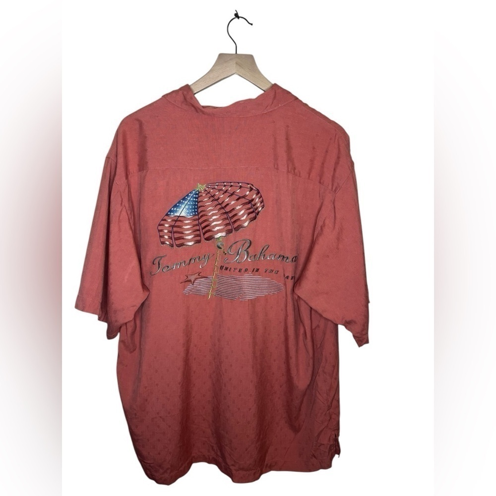 Tommy Bahama Embroidered Silk Camp Shirt Size L “United In The Sand”